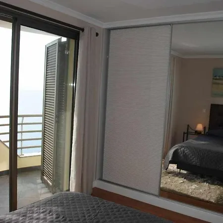 Plaza Bay Luxury With Swimming Pool Apartmán *